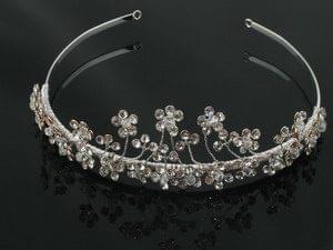 A Sparkling Flower Cluster Tiara