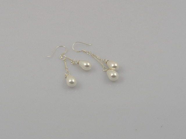 Tear-drop Two Pearl Dangle Earrings