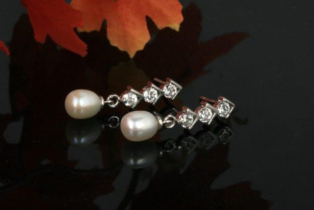 Drop Pearl & Three Zircon Earrings