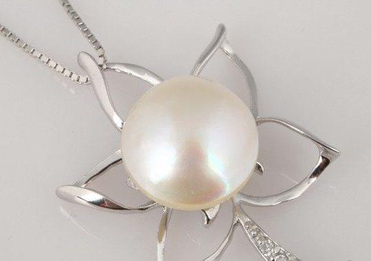 Mabe Pearl Pendant