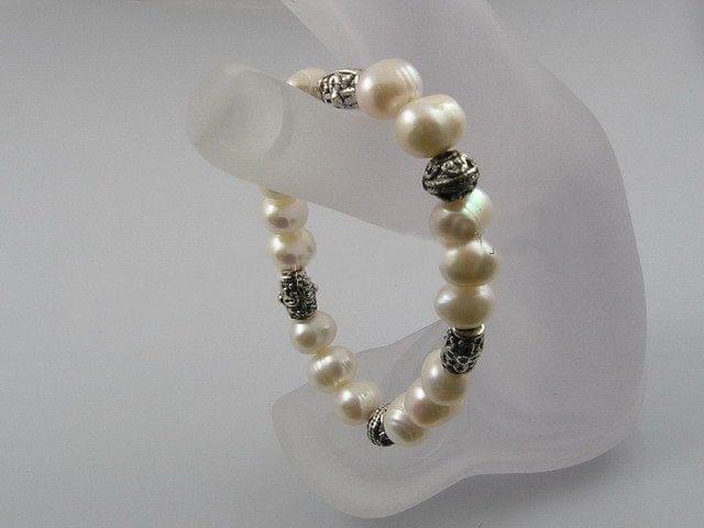 Pearl & Silver Bracelet - Image 2