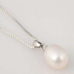 Oval Pearl Drop Pendant