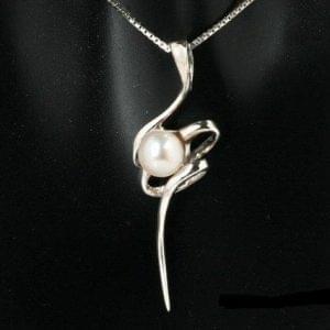 Elegance Pearl Pendant