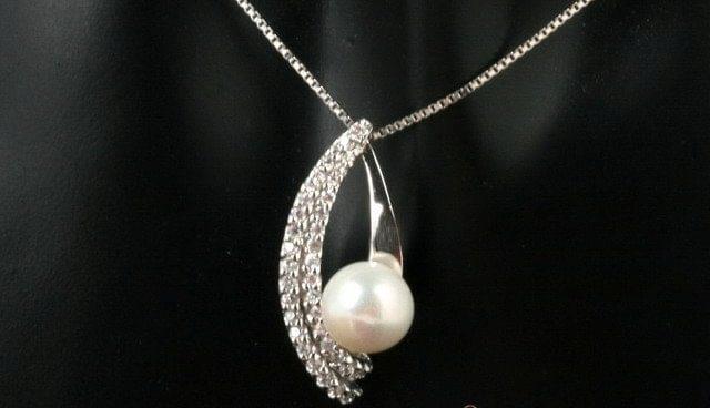 Romance Collection Pearl Pendant - Image 2