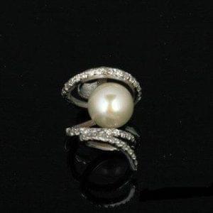 Designer Round Pearl Pendant