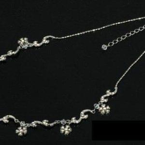 Gorgeous Floral Drop Necklace