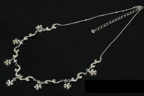 Gorgeous Floral Drop Necklace